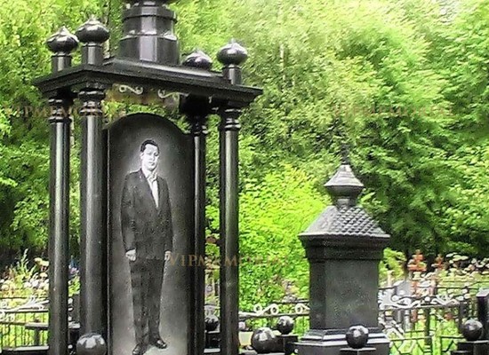 Элитные памятники на могилу
