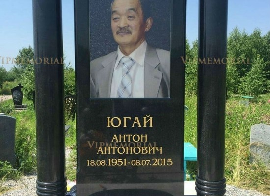 Элитные памятники из камня