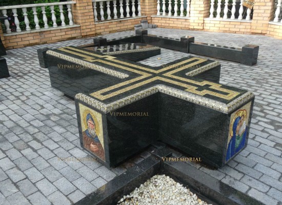 Памятник на могилу по индивидуальному эскизу