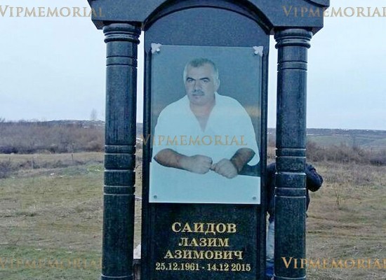 Дорогие памятники из гранита