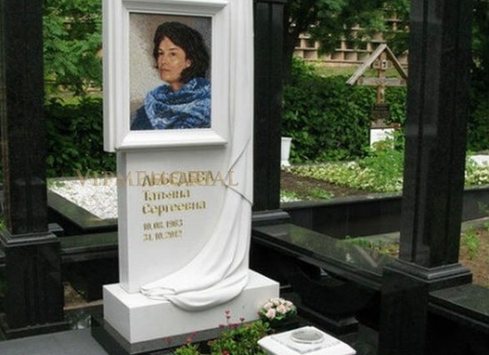Элитные памятники из камня