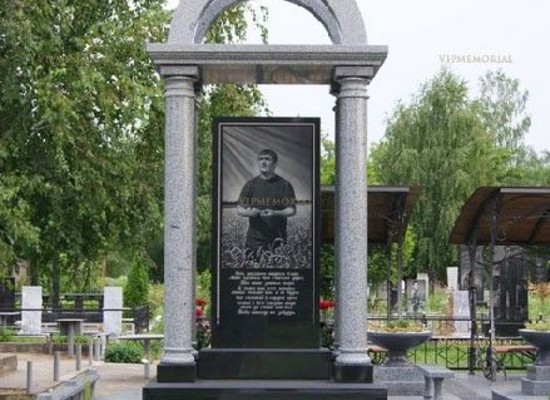 Изготовление элитных памятников
