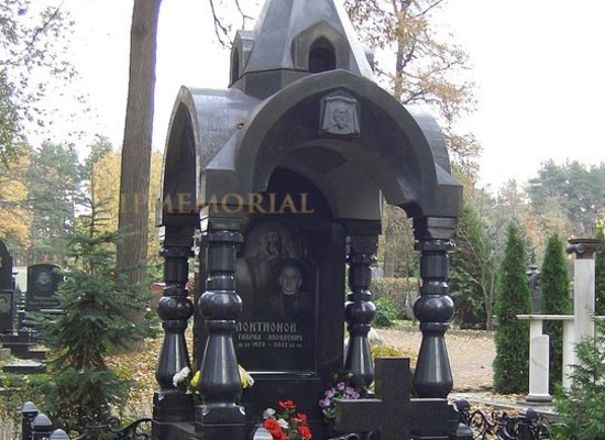 Оформление элитных памятников и мемориальных комплексов