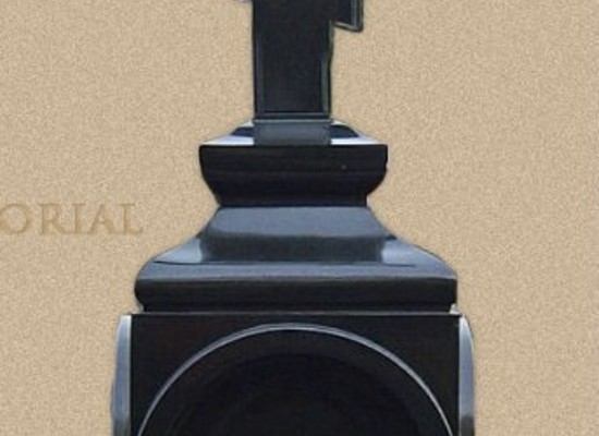 Элитные гранитные памятники