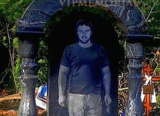 Элитные памятники из гранита