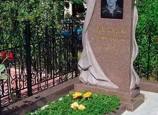 Элитные памятники на могилу