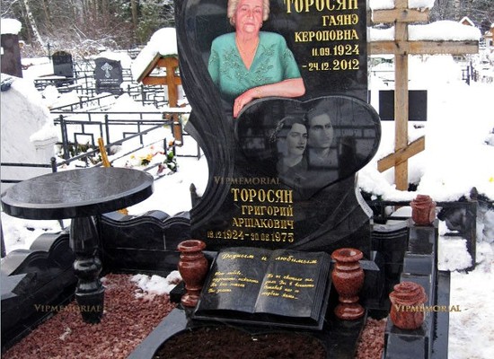 Эксклюзивные памятники из мрамора