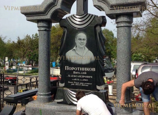 Эксклюзивные памятники, комплексное оформление захоронений