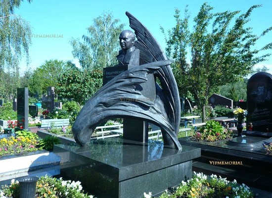 Эксклюзивные памятники