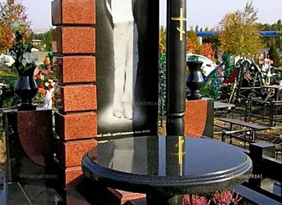 Эксклюзивные памятники из мрамора