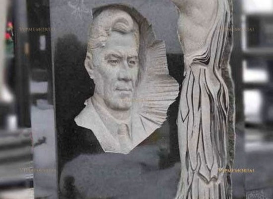 Эксклюзивные памятники