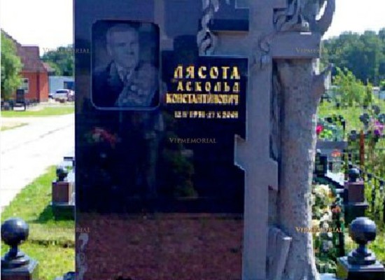 Эксклюзивные памятники из мрамора