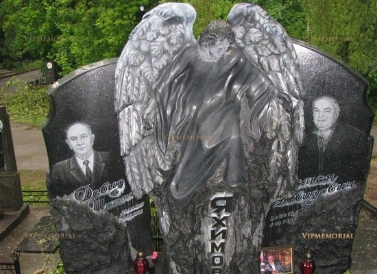 Эксклюзивные каменные памятники