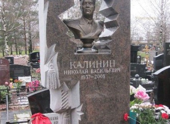 Производство эксклюзивных памятников