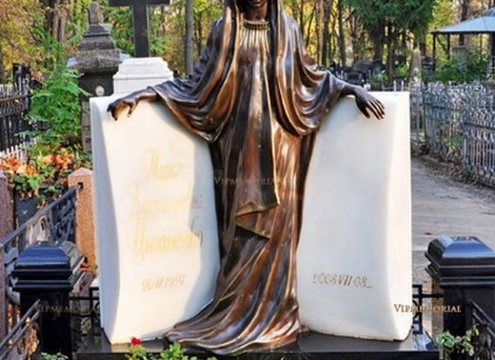 63 - Эксклюзивные памятники, комплексное оформление захоронений