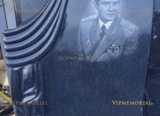 41 - Эксклюзивные гранитные памятники
