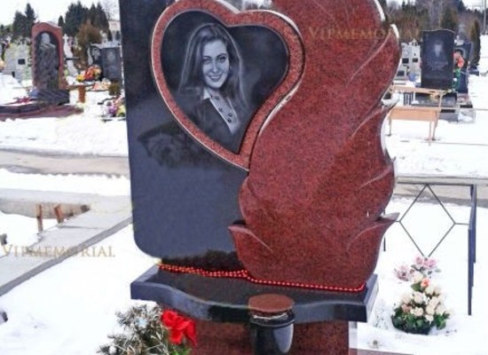 Эксклюзивные памятники из мрамора