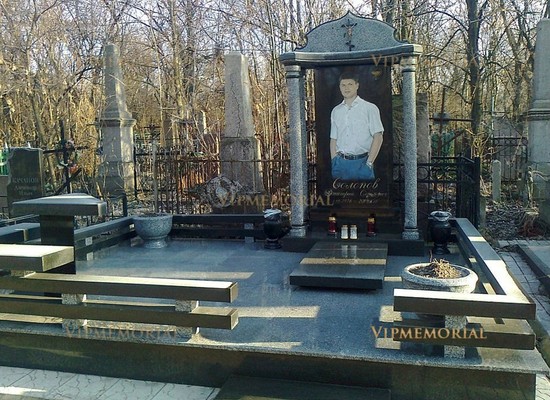 Оформление и благоустройство захоронений