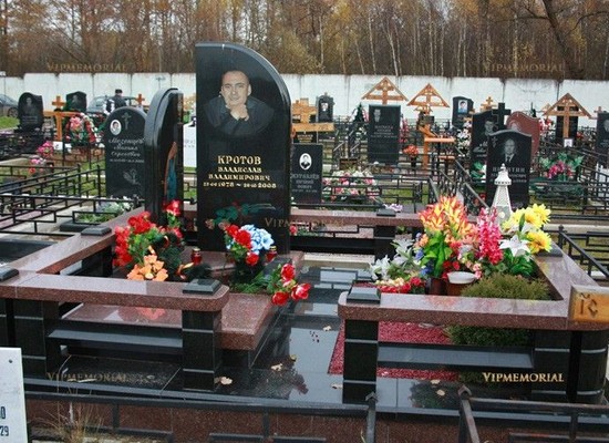 Мемориальные комплексы из мрамора