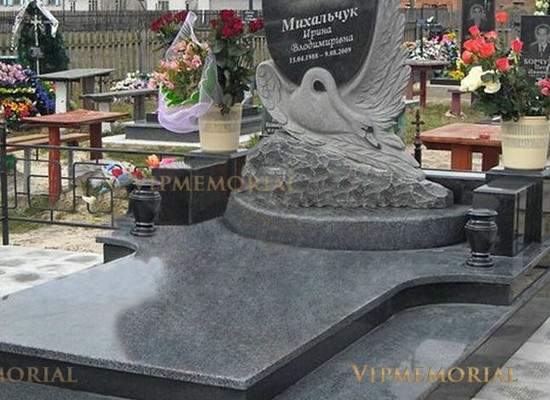 Мемориальные комплексы из мрамора