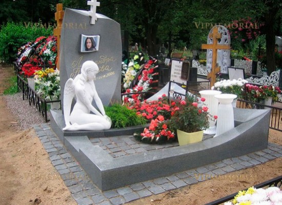 Комплексное оформление захоронений камнем