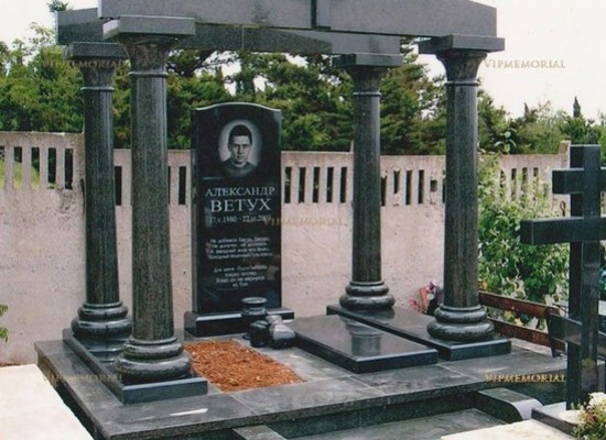 Благоустройство семейных захоронений