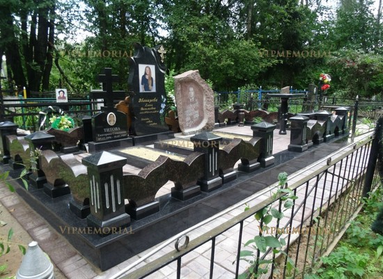 Разработка и установка мемориальных комплексов на кладбище