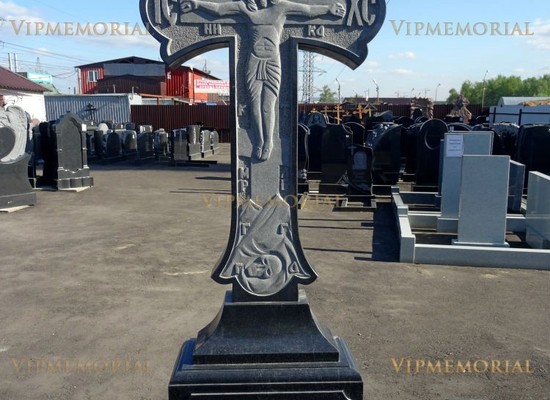 Мраморные кресты в Москве
