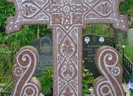 Гранитные кресты в Москве