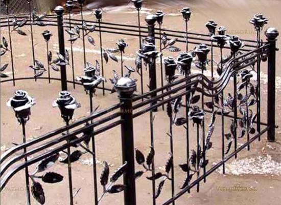 Ажурные ограды для захоронений
